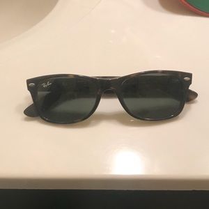 Ray bans sunglasses